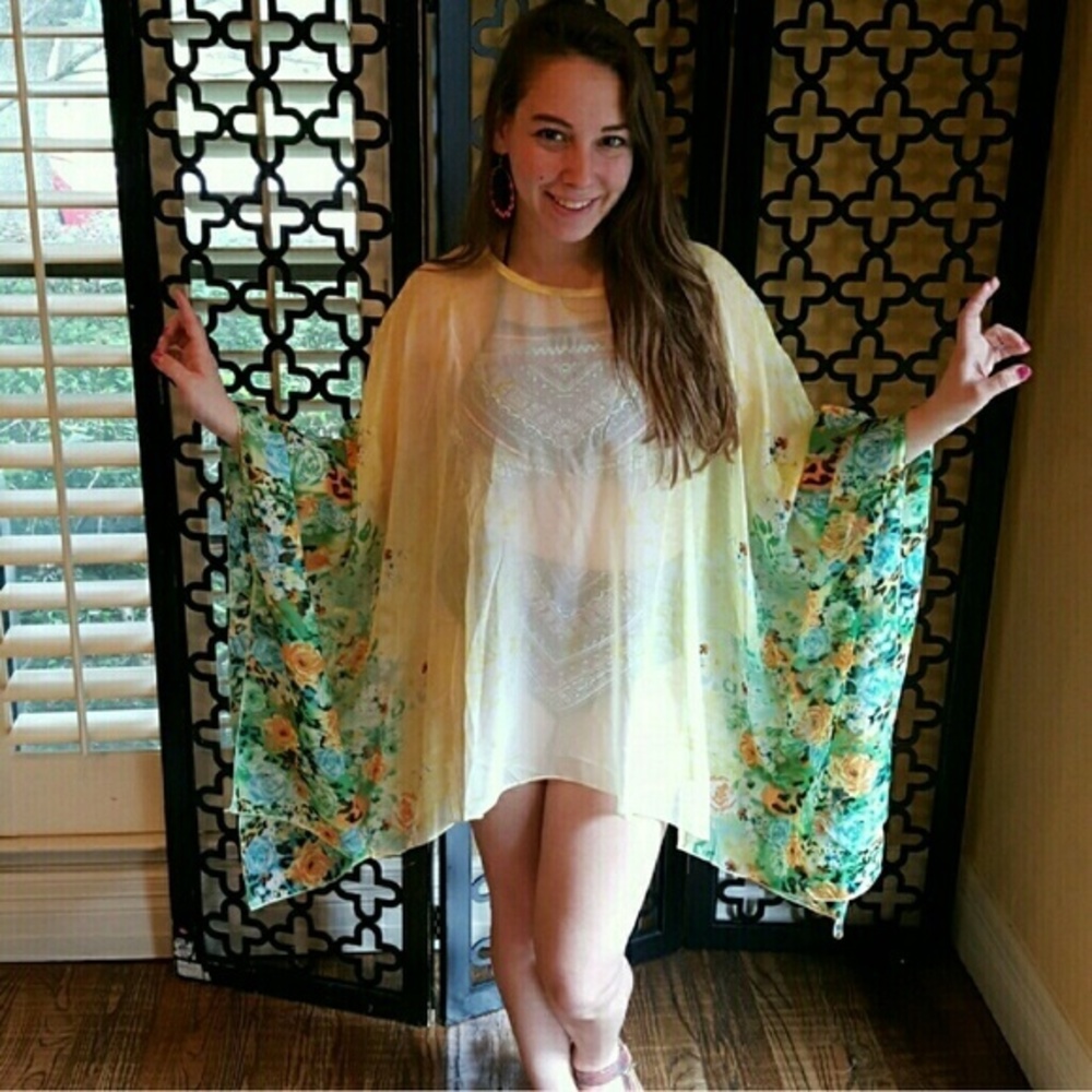 YELLOW FLORAL SHEER PONCHO/COVERUP
